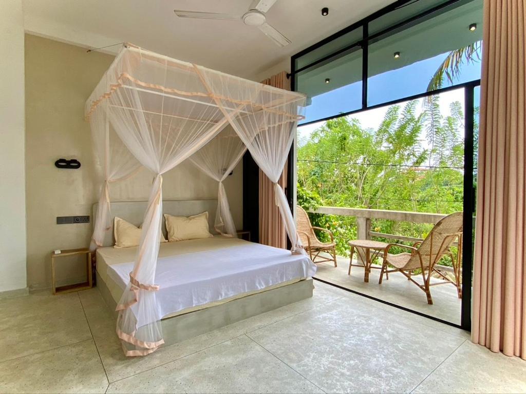 Hotel Lotus Surf House Midigama East Exterior foto